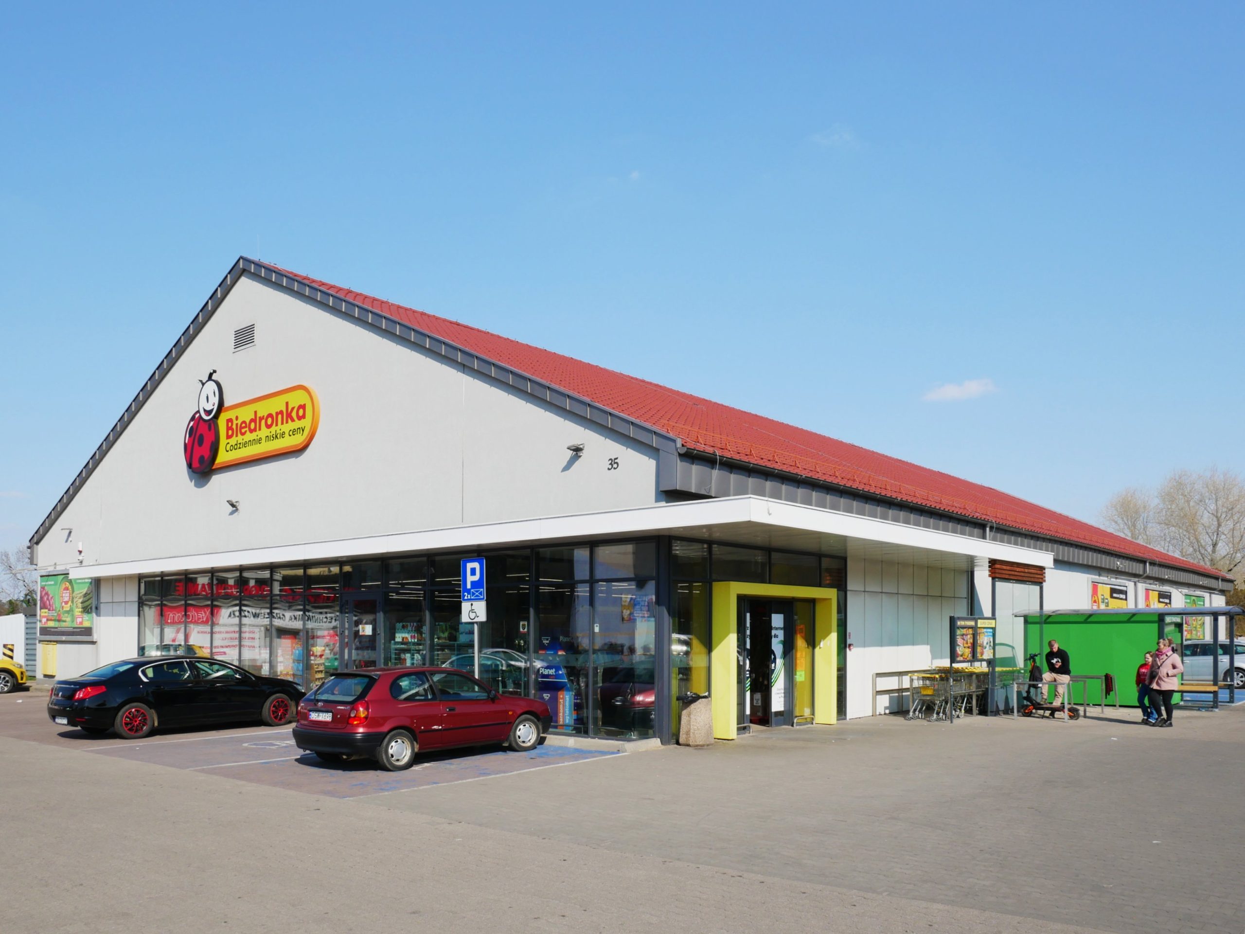 BIEDRONKA ŚWIEBODZICE