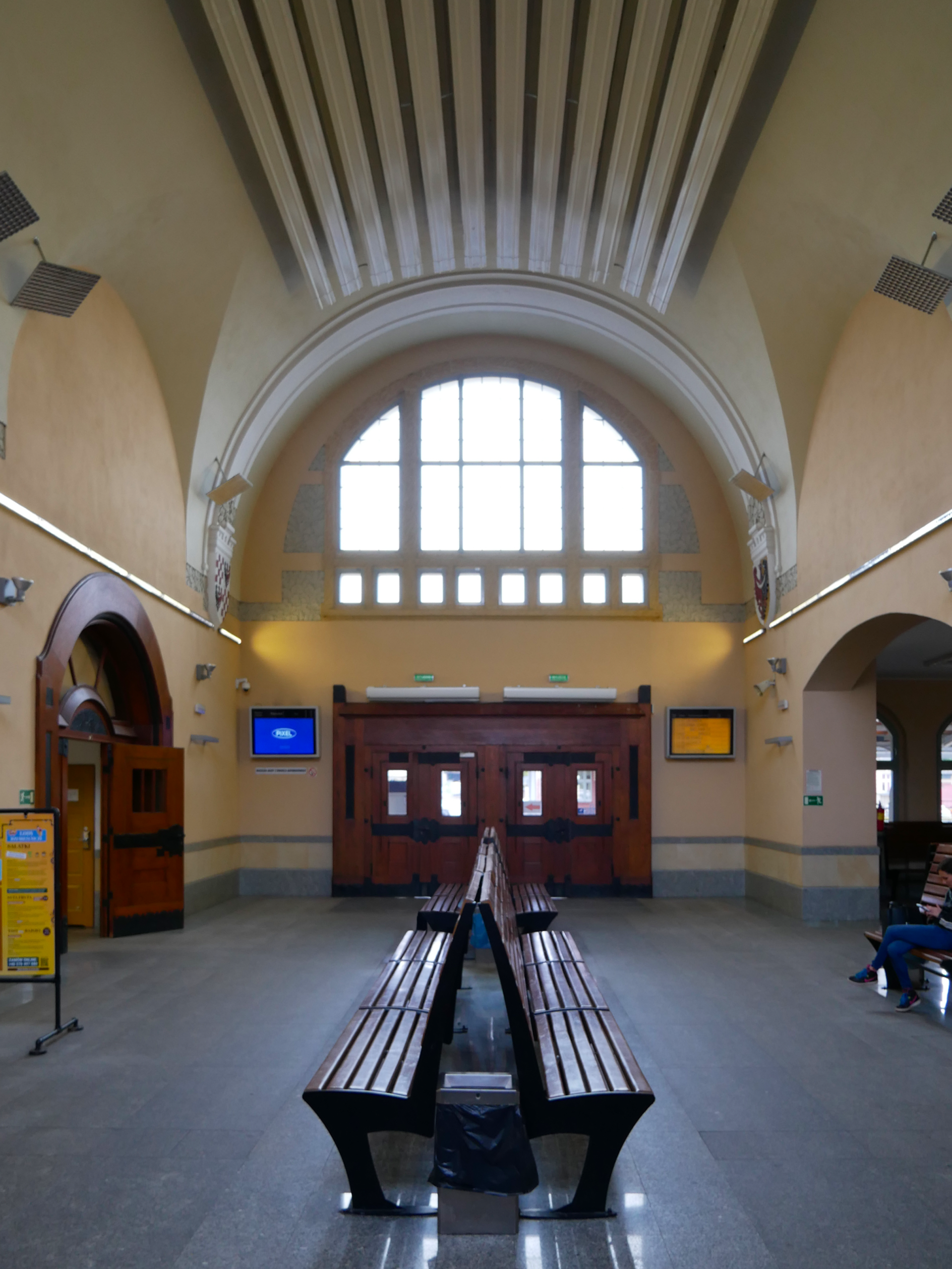 Wnętrze Dworca Głównego w Świdnicy